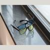 Sunglasses with colored glasses