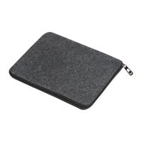 Colouring set in felt case