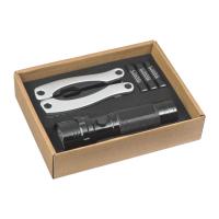 Set of torch and multiple pincers